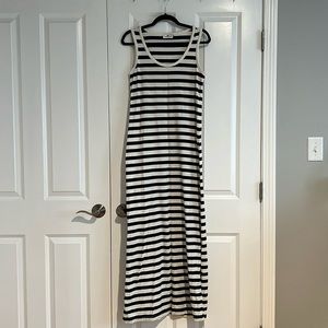 Vineyard Vines striped maxi dress